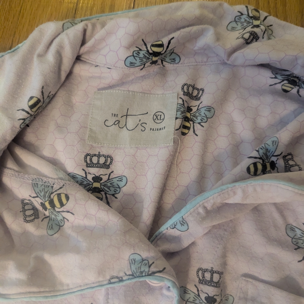 The Cat's Pajamas Pajama Set - Pink Bee Print